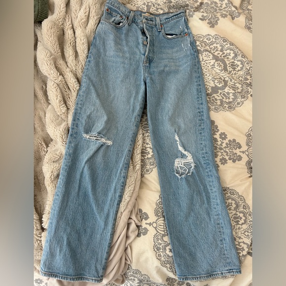 Levi’s X Revolve Ribcage Straight Ankle Jean in Jazz Time - Picture 2 of 5